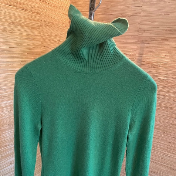 J. Crew Green Cashmere Turtleneck Sweater - Picture 1 of 6